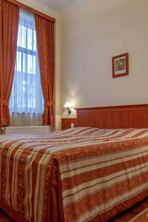 Pannon Hotel Bejelentkezes 20 Oraig, Check-In Until 20 O'Clock, Einchecken Bis 20 Uhr Mohacs Exterior photo